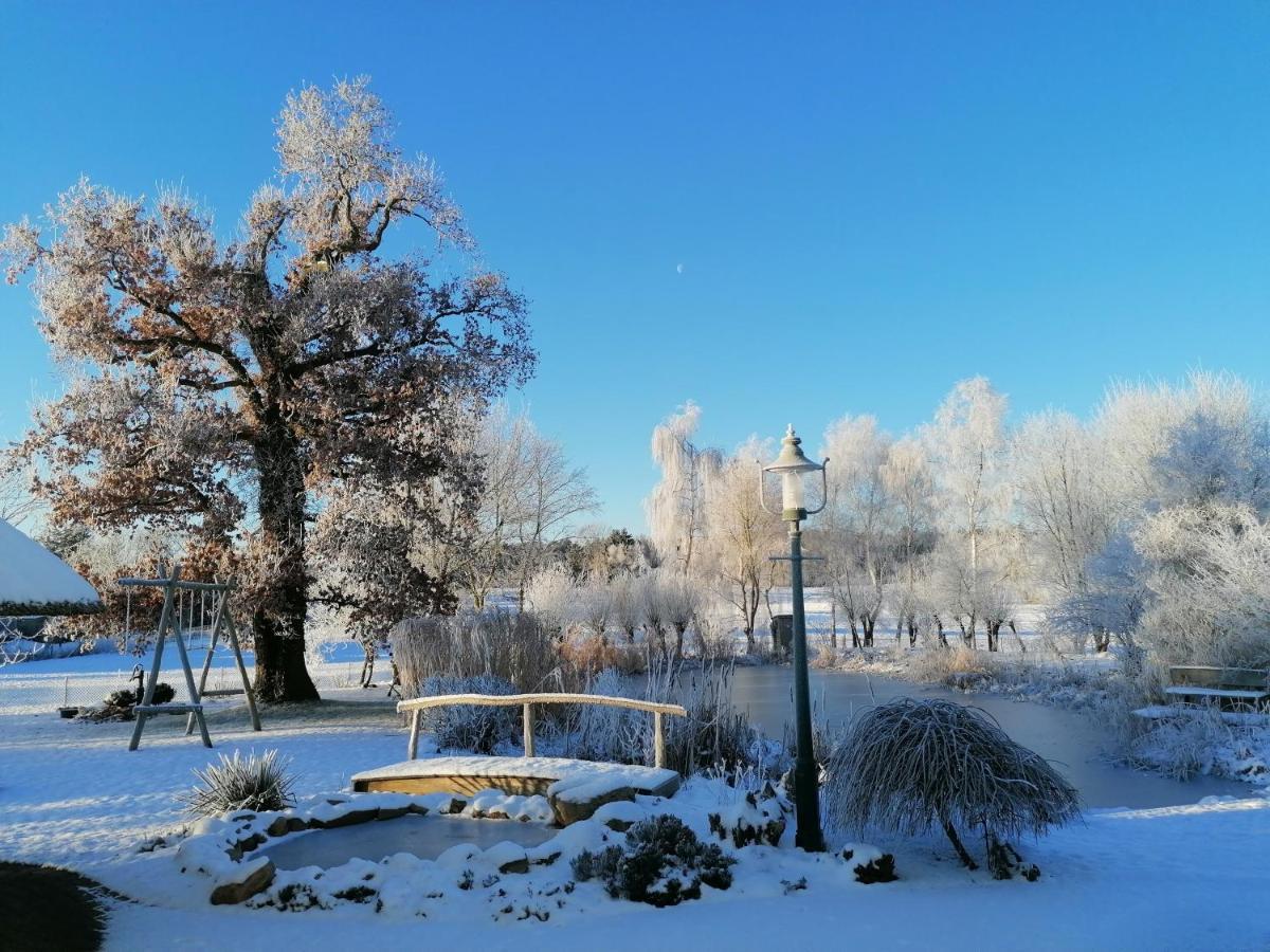 Landtraum Im Traumland Mecklenburg Apartment Warin Екстериор снимка