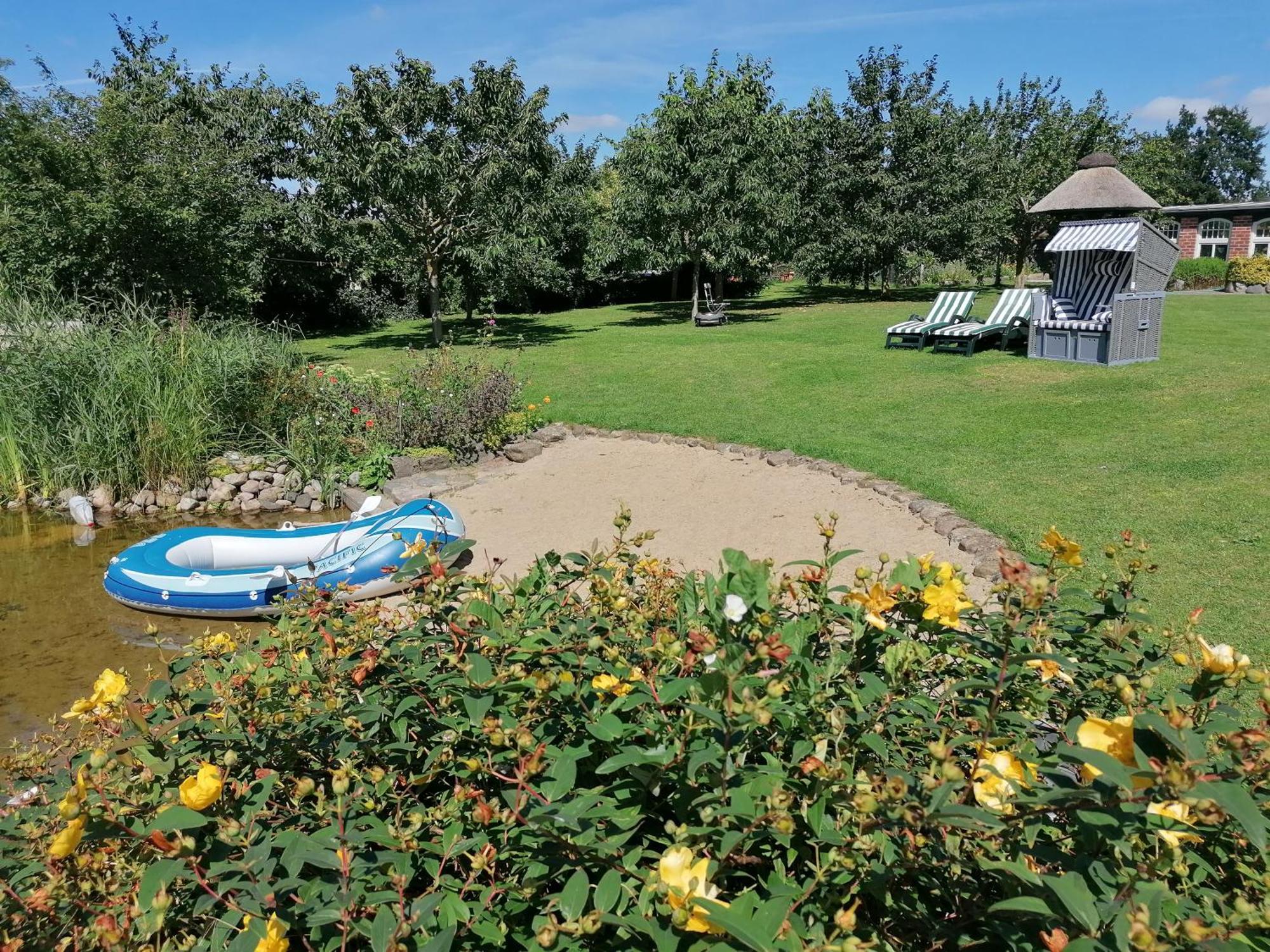 Landtraum Im Traumland Mecklenburg Apartment Warin Екстериор снимка